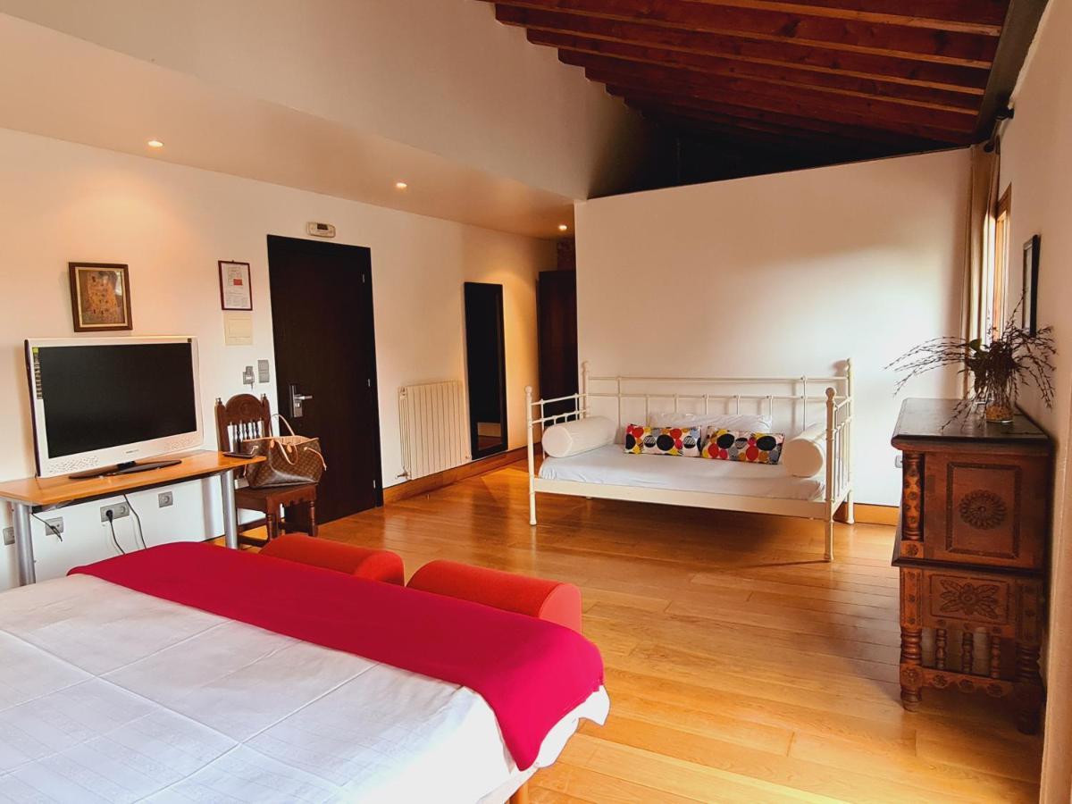 Posada Los Calderones Santillana del Mar Zewnętrze zdjęcie